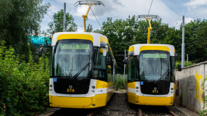Tramvaje nové generace přijíždí do Plzně, jsou tišší
