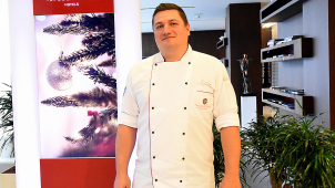 Šéfkuchař NH hotelu prozrazuje skvělý tip na kapra se salátem