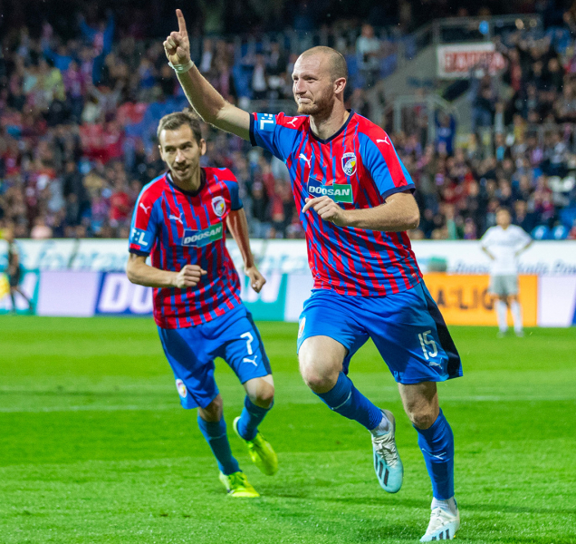 Viktorka porazila Spartu, trefil se Krmenčík