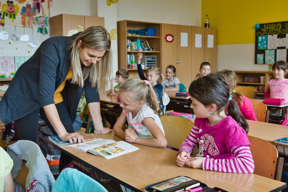 Nekvalifikovaní pedagogové se mohou hlásit ke studiu